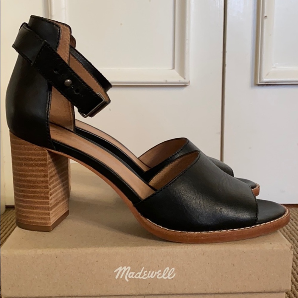 The Carli Heritage Block Heel Sandal